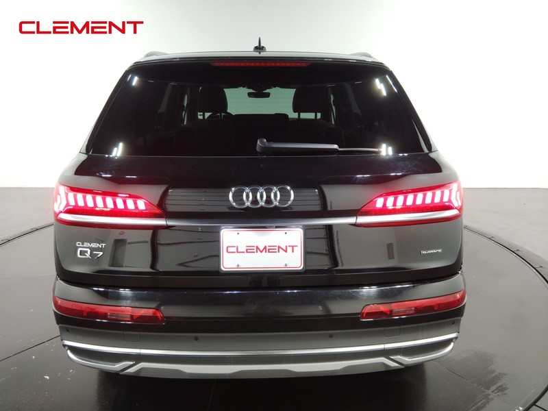 Audi Q7 Vehicle Image 06