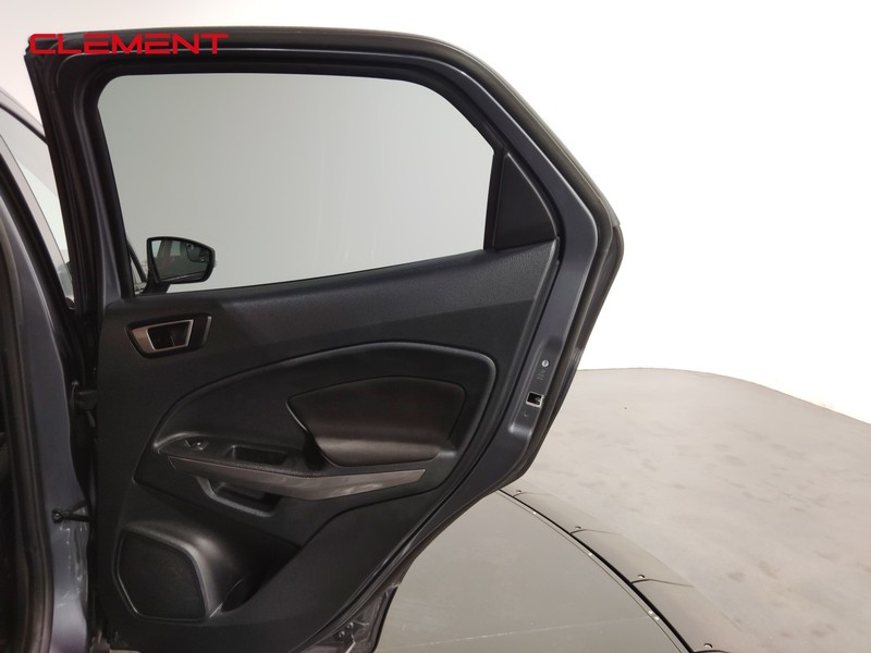 Ford EcoSport Vehicle Image 38