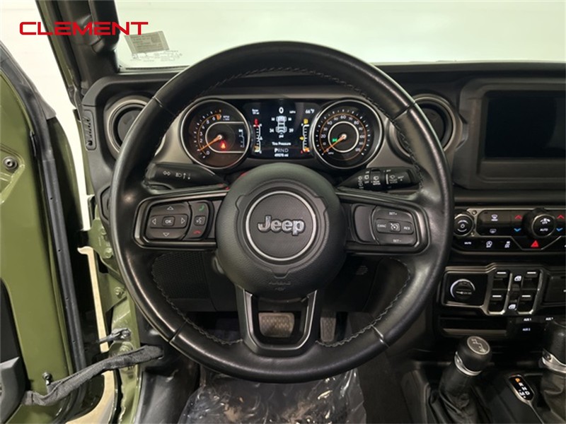 Jeep Wrangler Vehicle Image 04