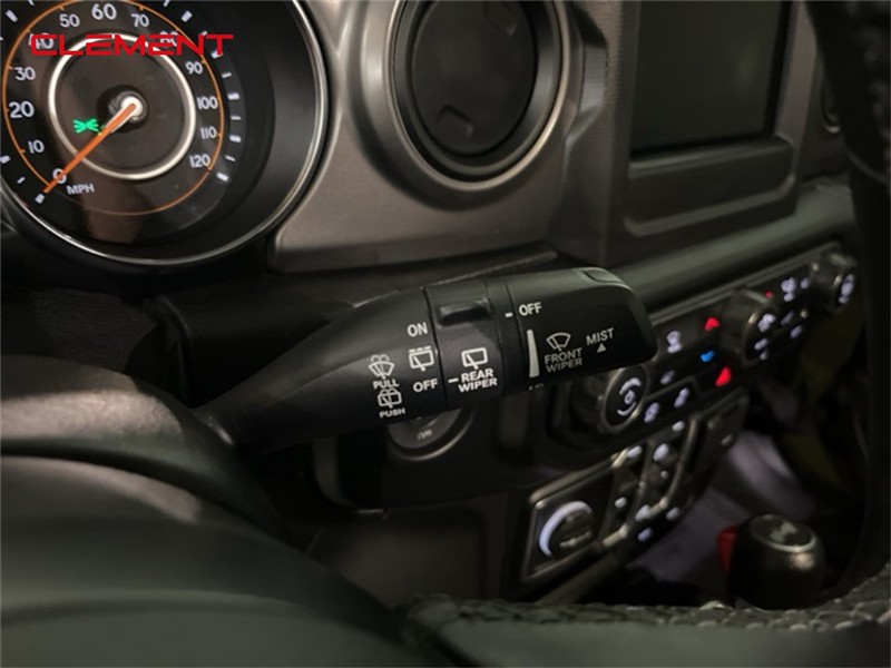 Jeep Wrangler Vehicle Image 08