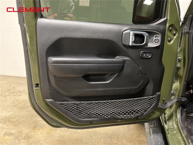 Jeep Wrangler Vehicle Image 30