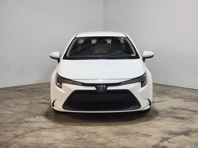 Toyota Corolla Hybrid Vehicle Image 02