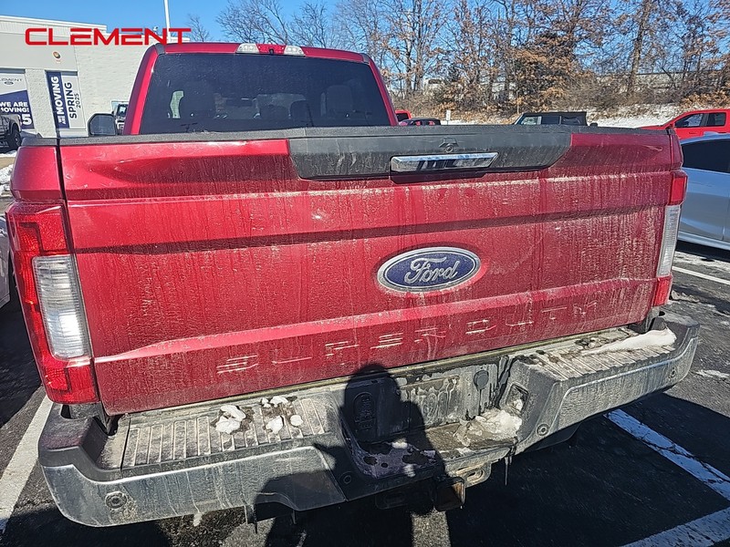 Ford Super Duty F-250 SRW Vehicle Image 19