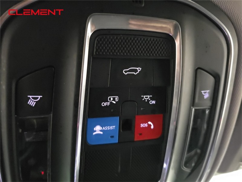 Jeep Grand Cherokee L Vehicle Image 23