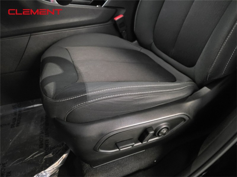 Jeep Grand Cherokee L Vehicle Image 26
