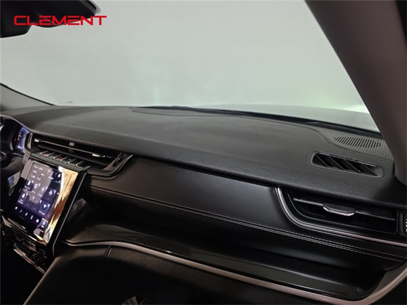 Jeep Grand Cherokee L Vehicle Image 37