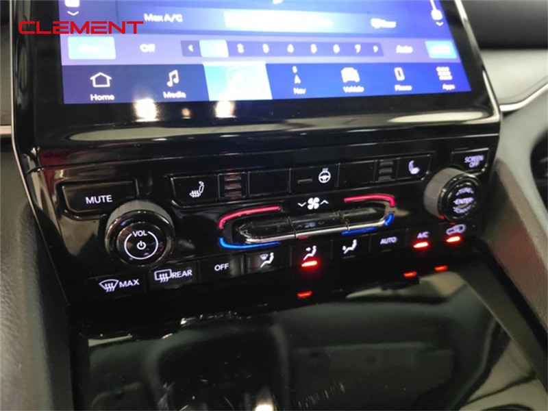 Jeep Grand Cherokee L Vehicle Image 18