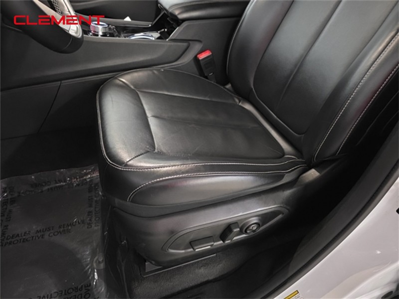 Jeep Grand Cherokee L Vehicle Image 23