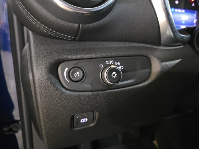 Chevrolet Blazer Vehicle Image 09
