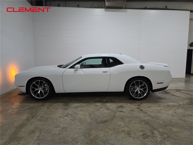 Dodge Challenger Vehicle Image 06