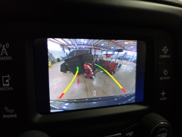 Jeep Compass Vehicle Image 16