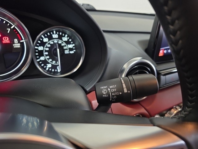 Mazda MX-5 Miata RF Vehicle Image 12