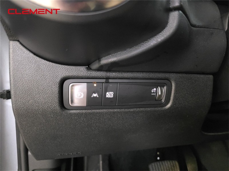 Chevrolet Equinox EV Vehicle Image 09