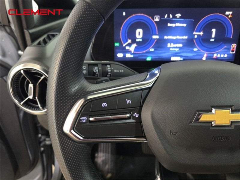Chevrolet Equinox EV Vehicle Image 10