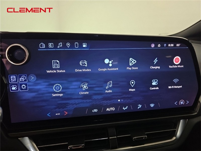 Chevrolet Equinox EV Vehicle Image 15