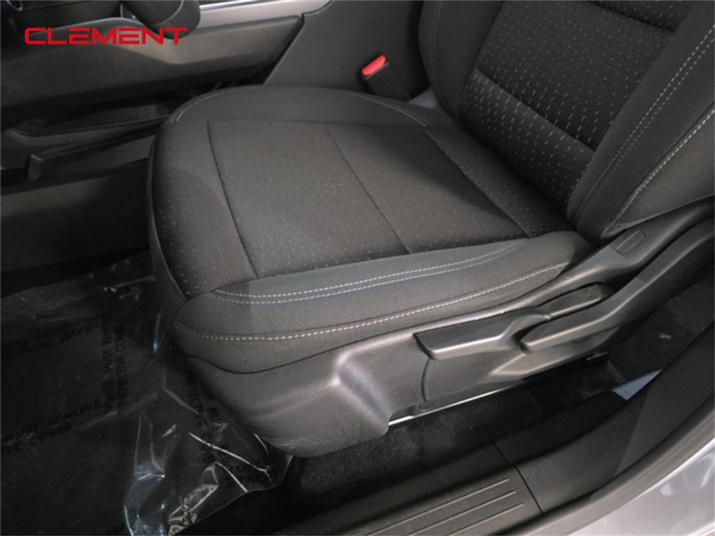 Chevrolet Equinox EV Vehicle Image 21