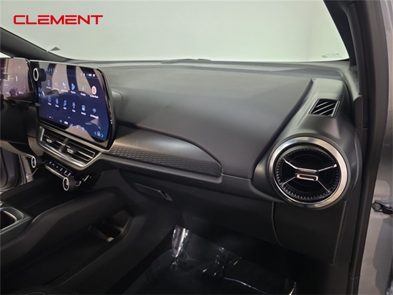 Chevrolet Equinox EV Vehicle Image 29