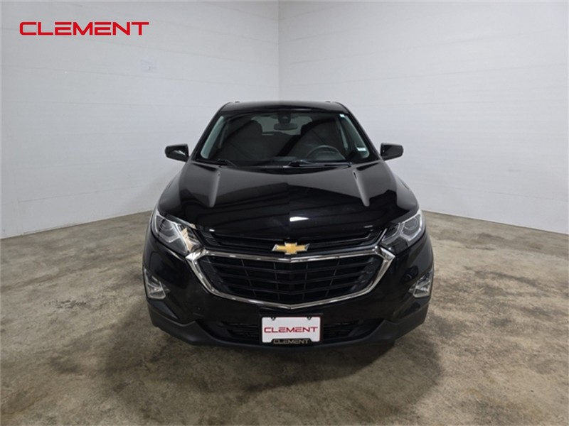 Chevrolet Equinox Vehicle Image 02