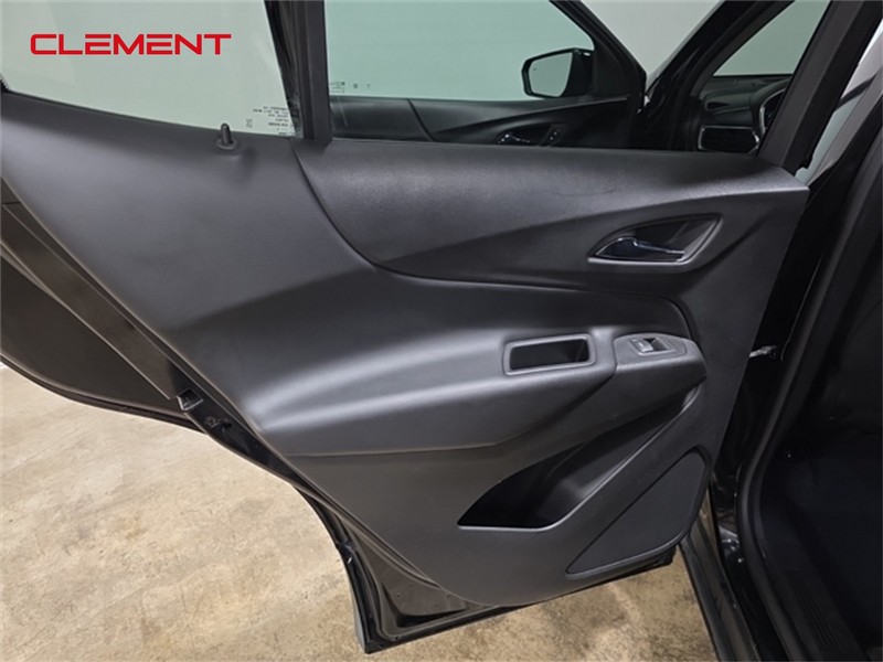 Chevrolet Equinox Vehicle Image 23