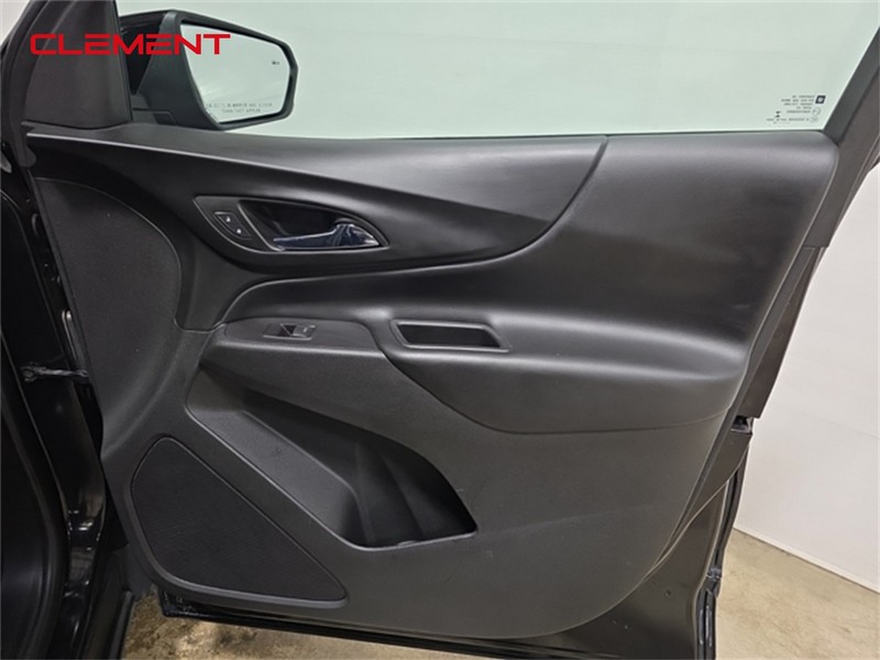 Chevrolet Equinox Vehicle Image 30