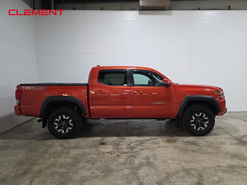 Toyota Tacoma Vehicle Image 05