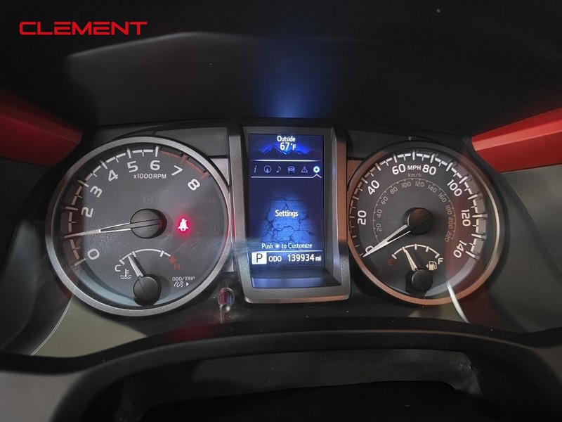 Toyota Tacoma Vehicle Image 14