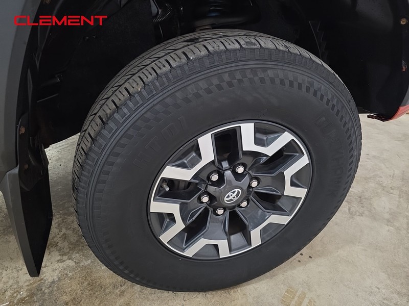 Toyota Tacoma Vehicle Image 33