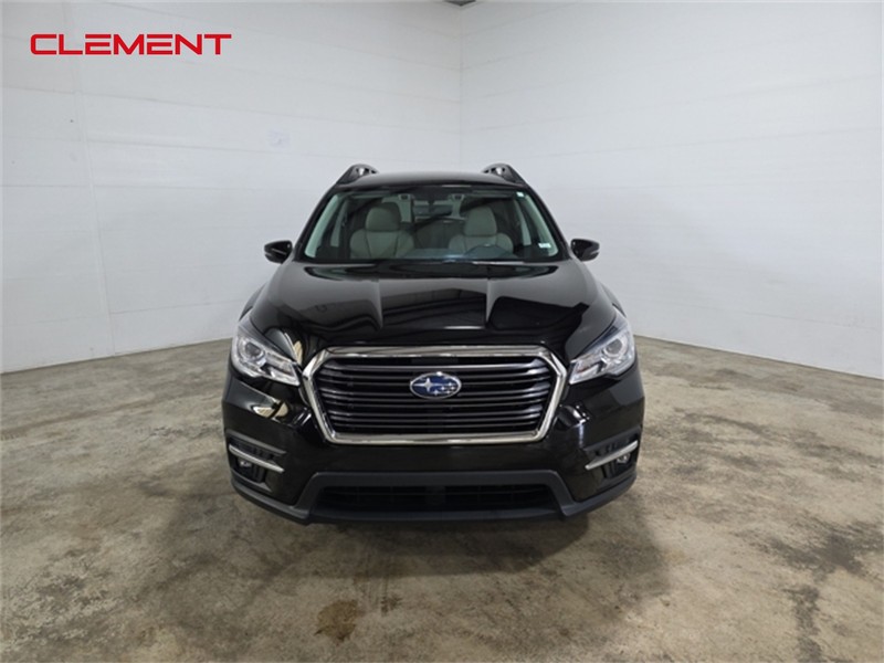 Subaru Ascent Vehicle Image 02