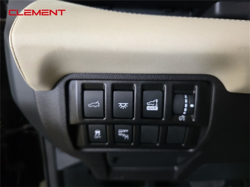 Subaru Ascent Vehicle Image 11