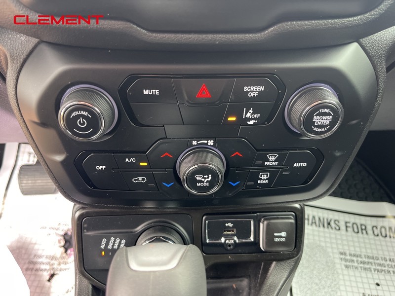 Jeep Renegade Vehicle Image 13