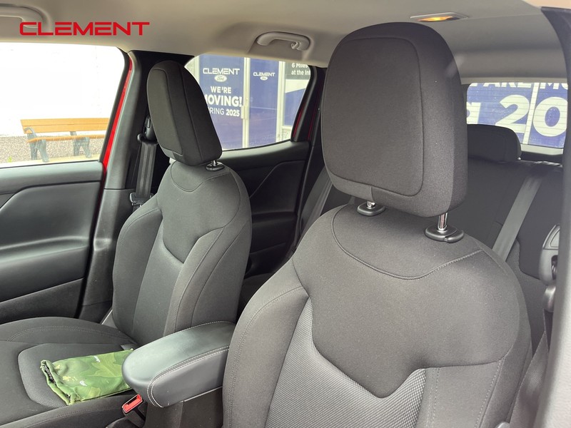 Jeep Renegade Vehicle Image 27