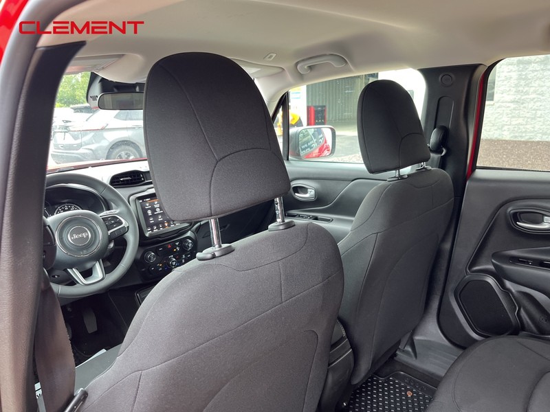 Jeep Renegade Vehicle Image 34