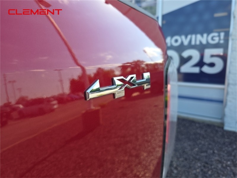 GMC Canyon Vehicle Image 10
