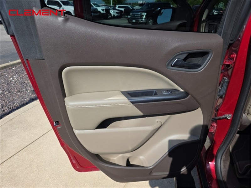 GMC Canyon Vehicle Image 22