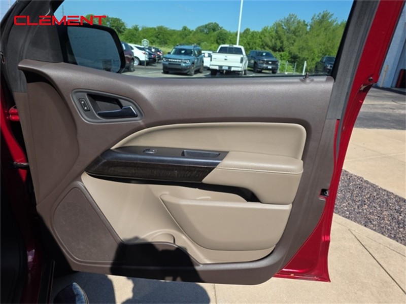 GMC Canyon Vehicle Image 28