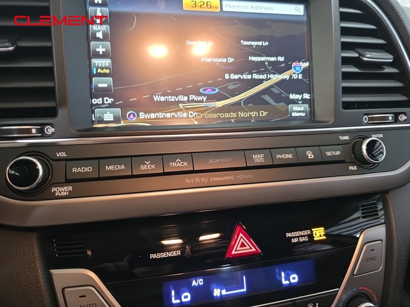 Hyundai Elantra Vehicle Image 18