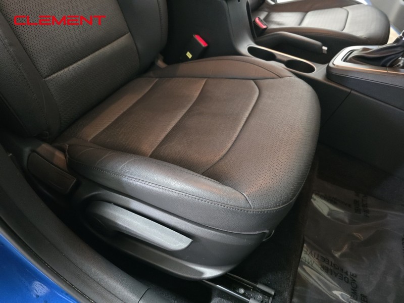 Hyundai Elantra Vehicle Image 32