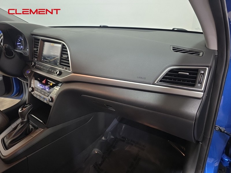 Hyundai Elantra Vehicle Image 33