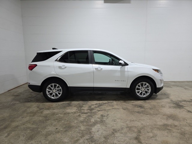 Chevrolet Equinox Vehicle Image 05
