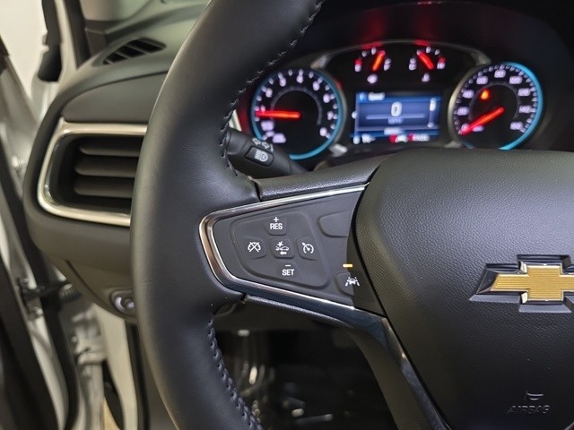 Chevrolet Equinox Vehicle Image 10