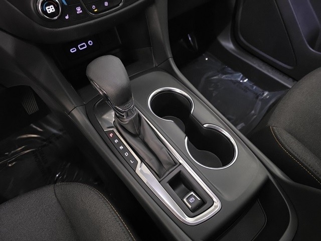 Chevrolet Equinox Vehicle Image 17