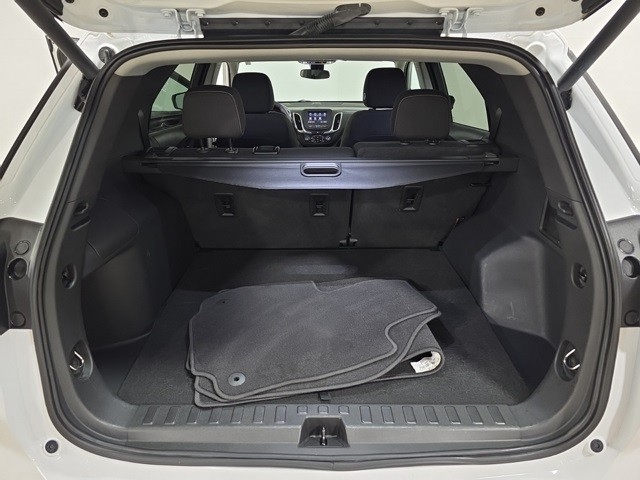 Chevrolet Equinox Vehicle Image 27
