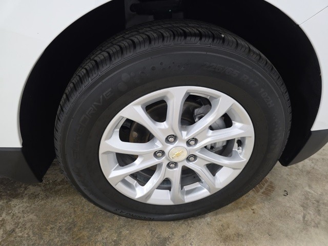 Chevrolet Equinox Vehicle Image 31