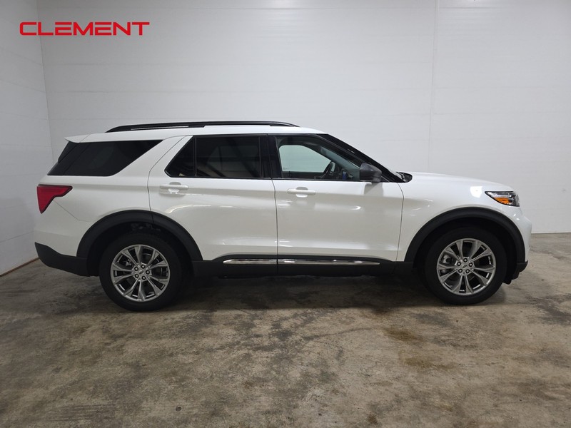 Ford Explorer Vehicle Image 05