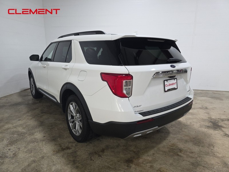 Ford Explorer Vehicle Image 08