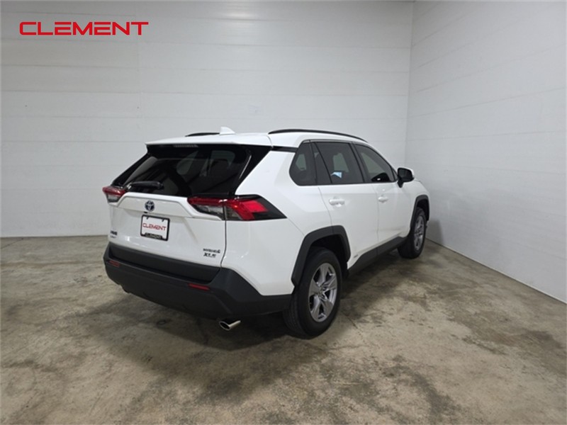 Toyota RAV4 Vehicle Image 06