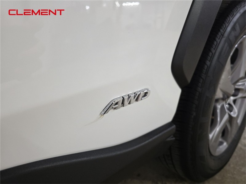 Toyota RAV4 Vehicle Image 09