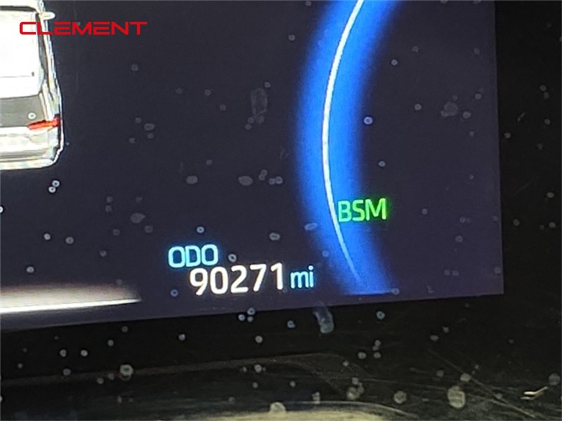 Toyota RAV4 Vehicle Image 15