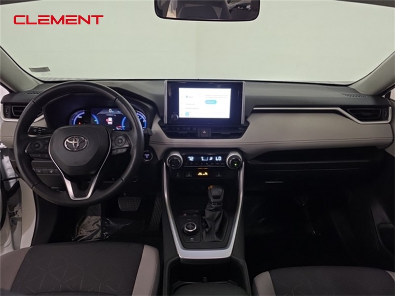 Toyota RAV4 Vehicle Image 30
