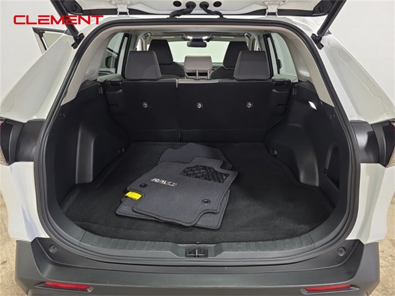 Toyota RAV4 Vehicle Image 31